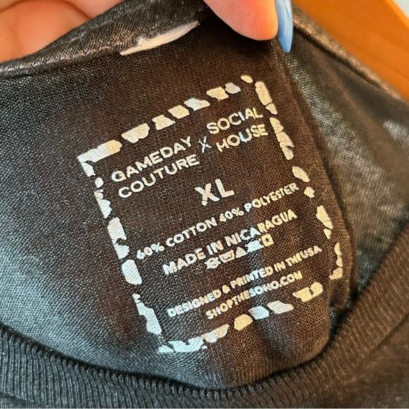 Gameday Couture x Social House Louisville Cardinals charcoal  CARDS tee shirt XL - Picture 2 of 6